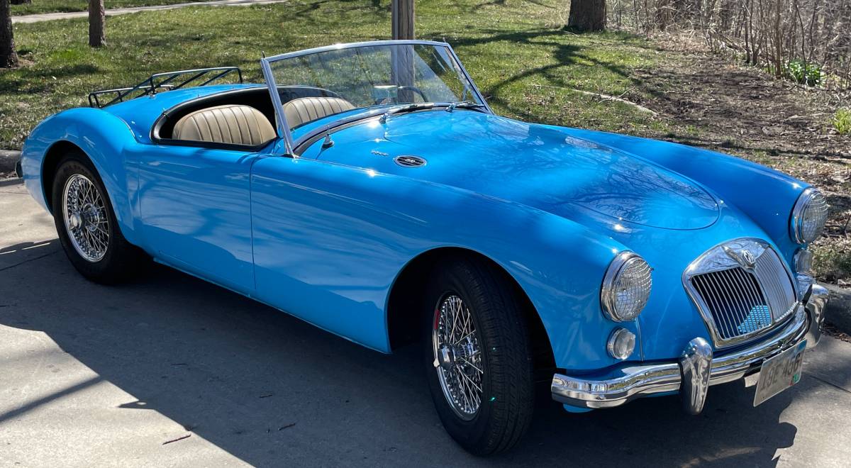 Mg-A-1600-mark-i-roadster-1961-blue-118159-15