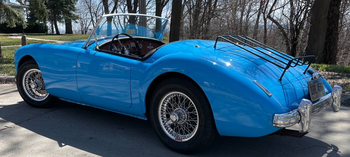 Mg-A-1600-mark-i-roadster-1961-blue-118159-7