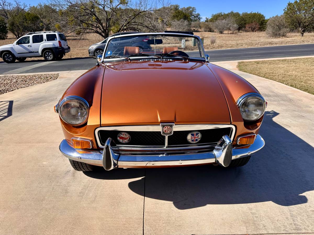 Mg-B-convertible-1974-custom-128451-1