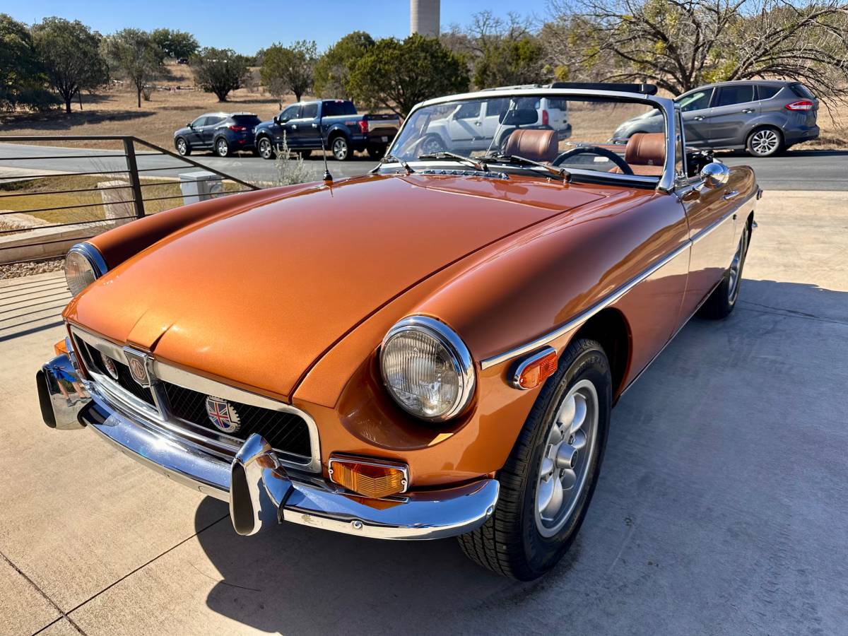 Mg-B-convertible-1974-custom-128451-3