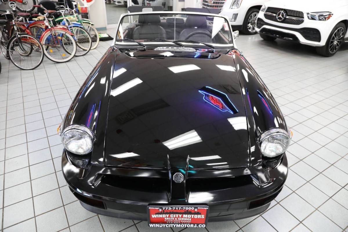 Mg-Mgb-limited-edition-roadster-1980-black-51185-18