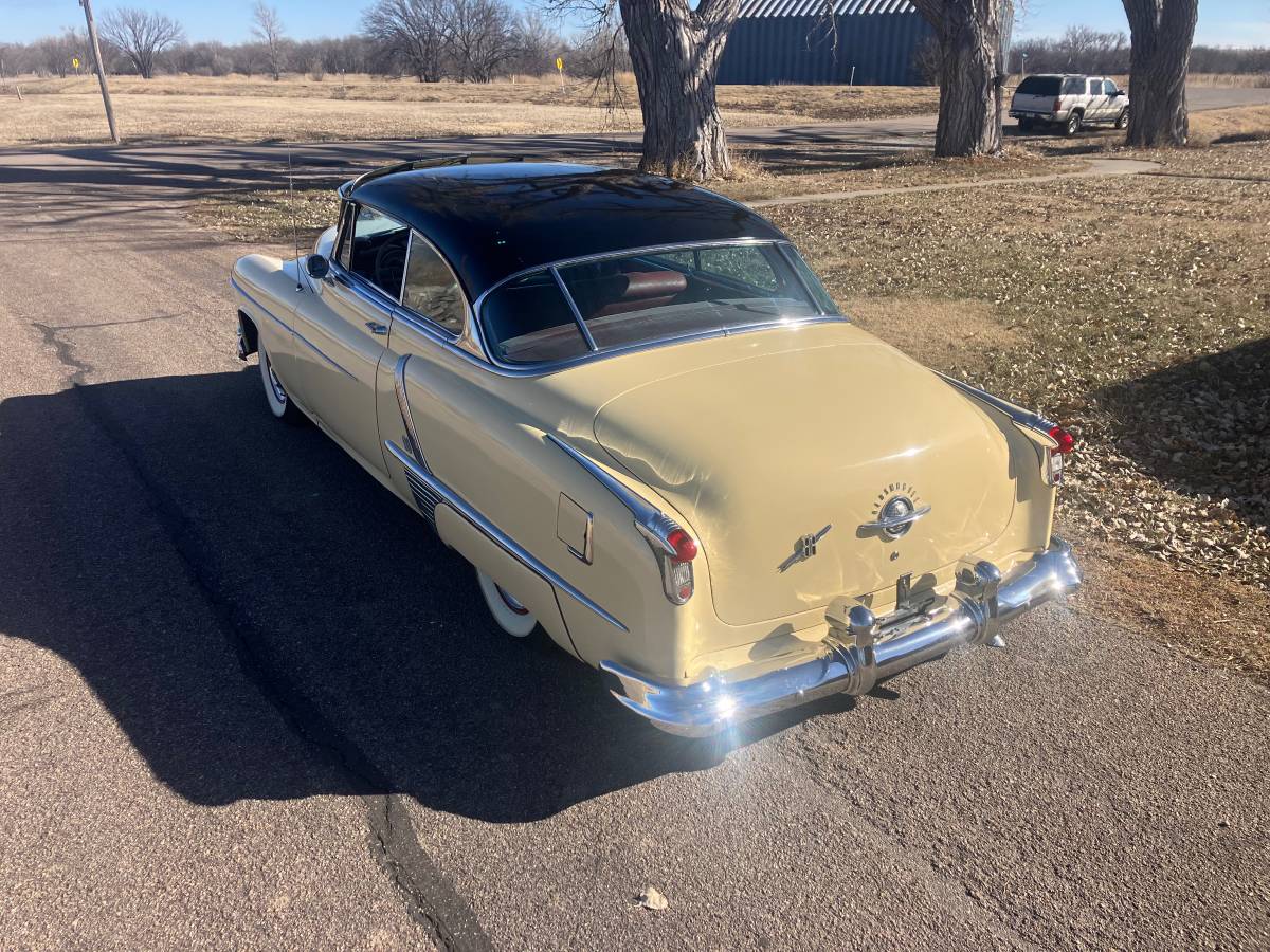 Oldsmobile-88-1952-157715-5