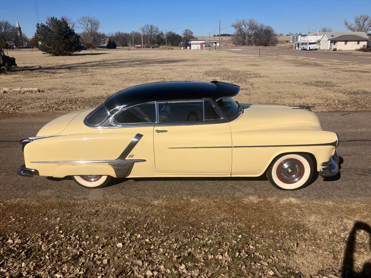 Oldsmobile-88-1952-157715