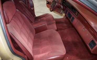 Oldsmobile-Custom-Cruiser-Break-1991-Gold-Maroon-192154-21