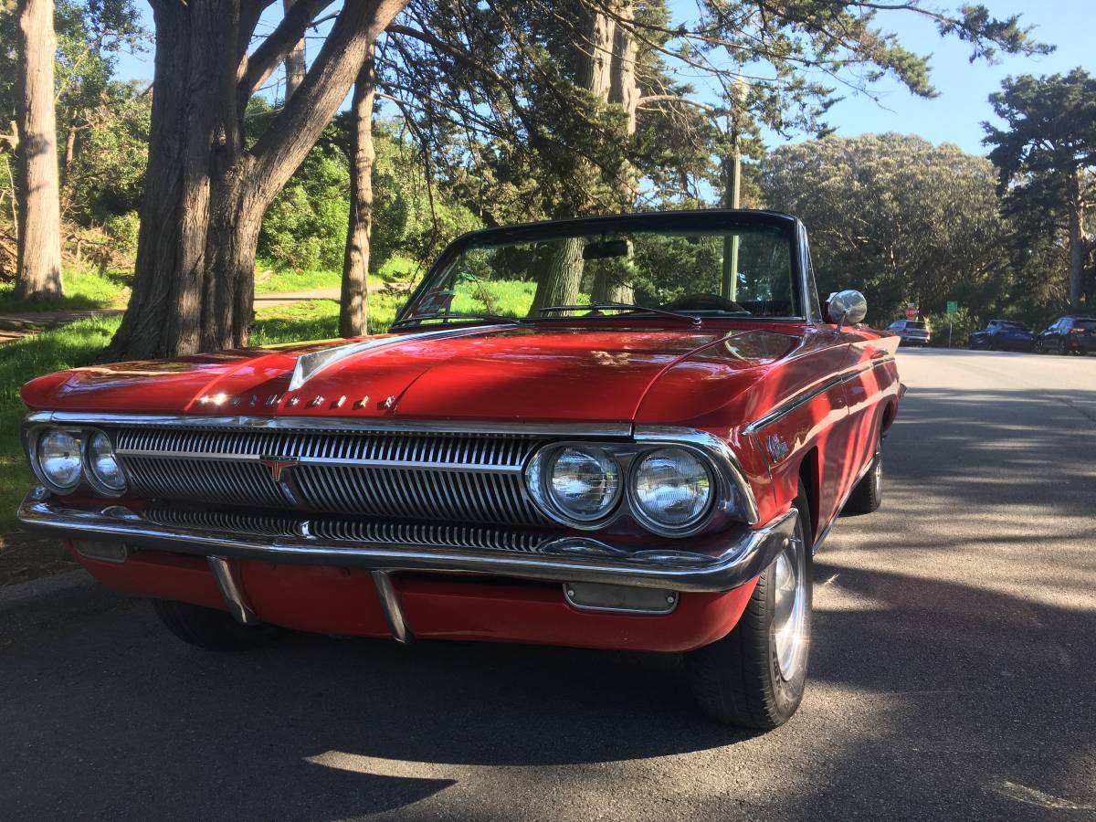 Oldsmobile-Cutlass-1962-red-8-1