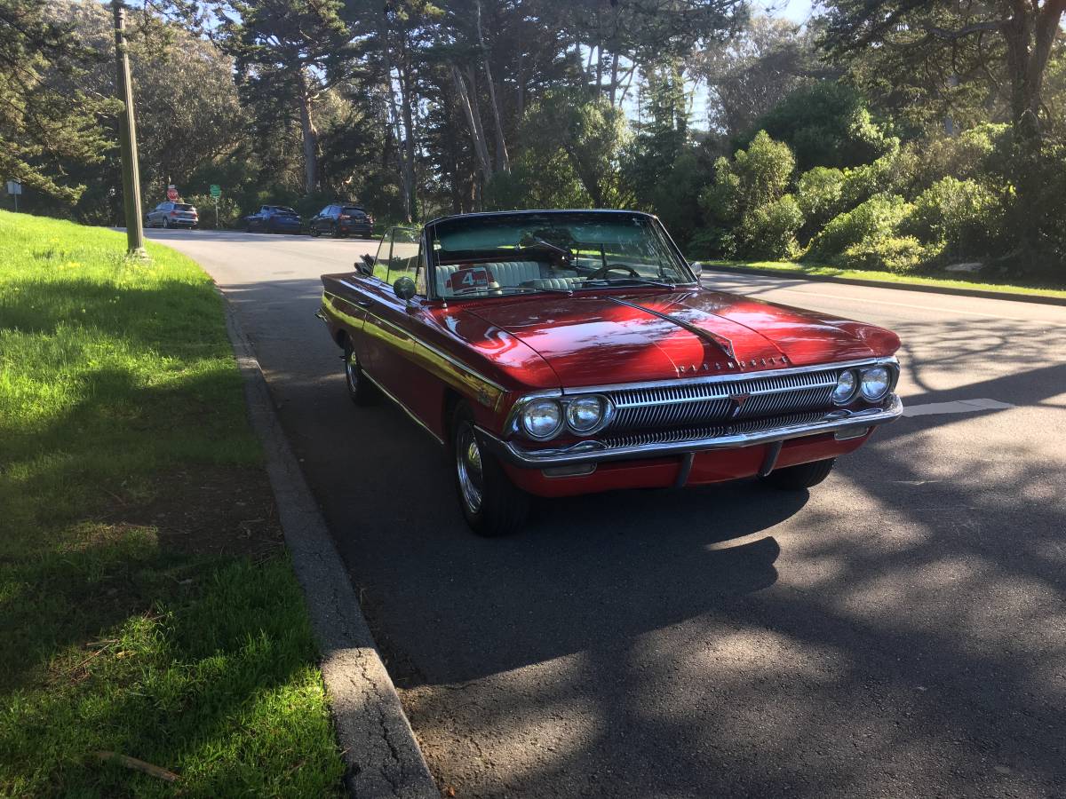 Oldsmobile-Cutlass-1962-red-8-2