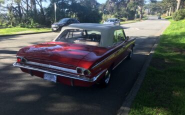 Oldsmobile-Cutlass-1962-red-8-5