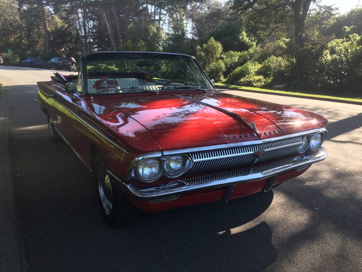 Oldsmobile-Cutlass-1962-red-8-7