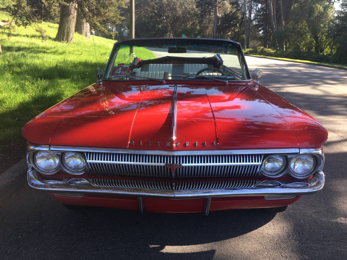 Oldsmobile-Cutlass-1962-red-8