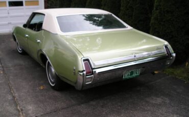 Oldsmobile-Cutlass-1969-green-167371-1