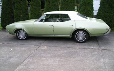 Oldsmobile-Cutlass-1969-green-167371-3