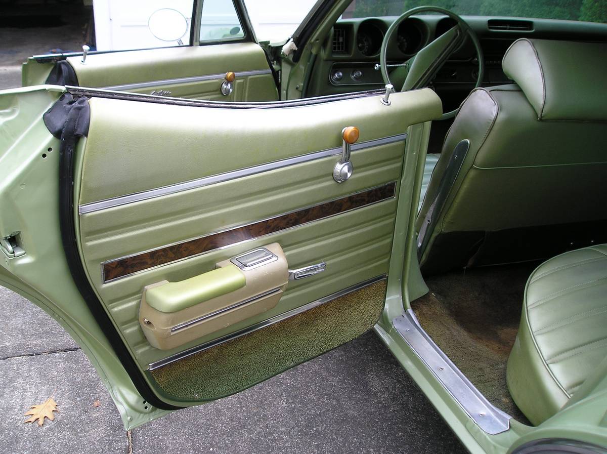 Oldsmobile-Cutlass-1969-green-167371-8