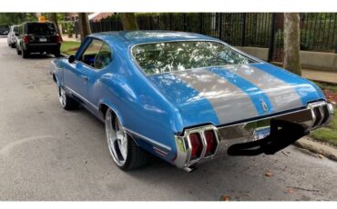 Oldsmobile-Cutlass-1970-blue-128747-1