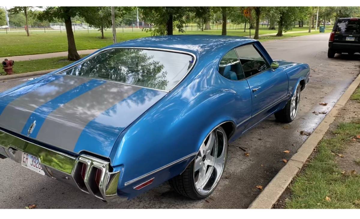 Oldsmobile-Cutlass-1970-blue-128747