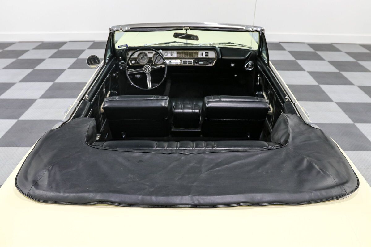 Oldsmobile-Cutlass-Cabriolet-1967-Yellow-Black-55040-18