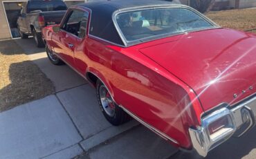 Oldsmobile-Cutlass-supreme-1971-red-122310