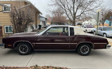 Oldsmobile-Cutlass-supreme-1978-red-89447-1