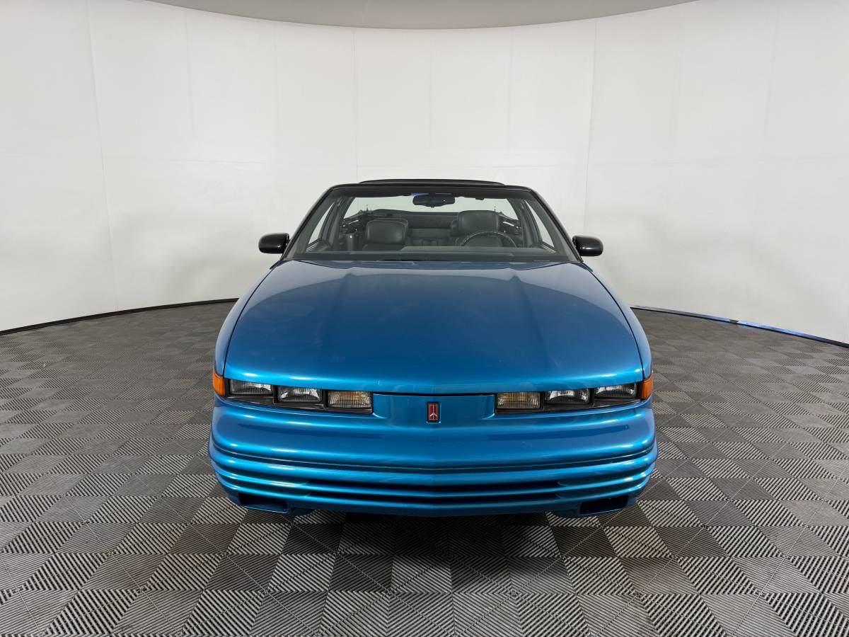 Oldsmobile-Cutlass-supreme-1993-blue-13358-3