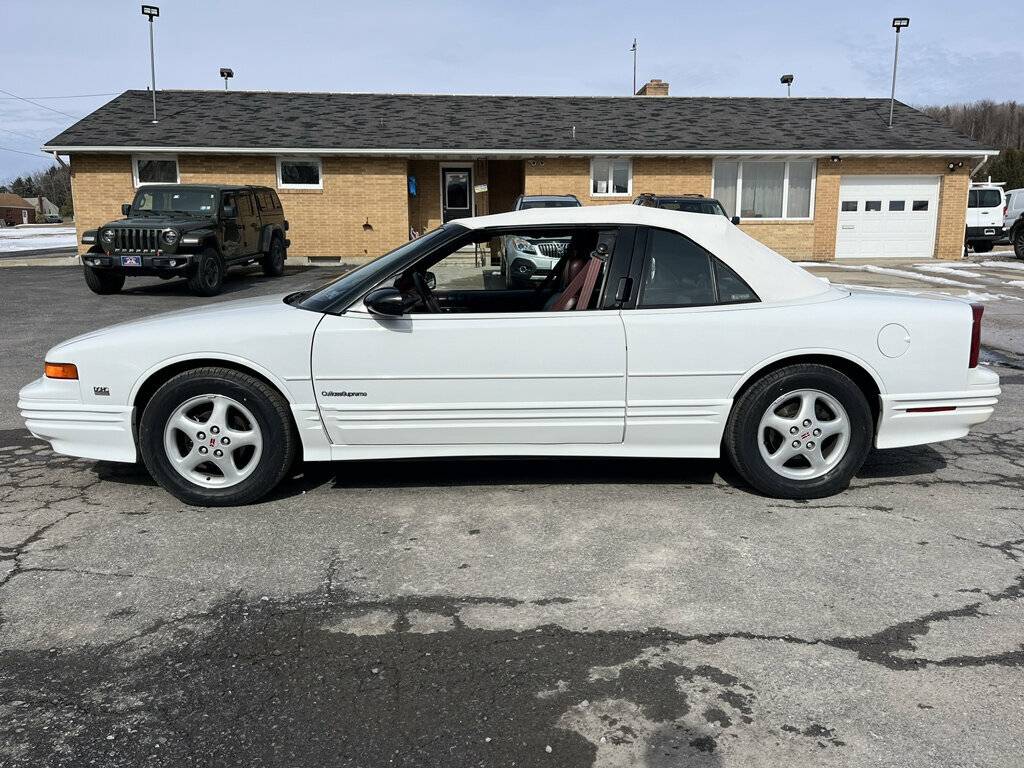 Oldsmobile-Cutlass-supreme-1994-white-71369-5