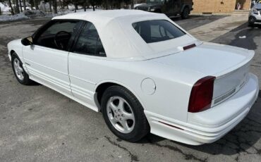 Oldsmobile-Cutlass-supreme-1994-white-71369-6