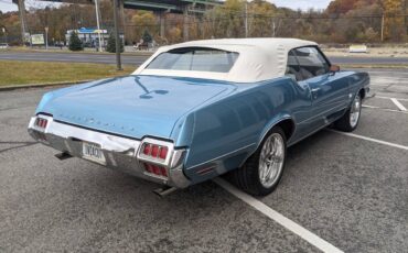 Oldsmobile-Cutlass-supreme-convertible-1972-blue-77879-1