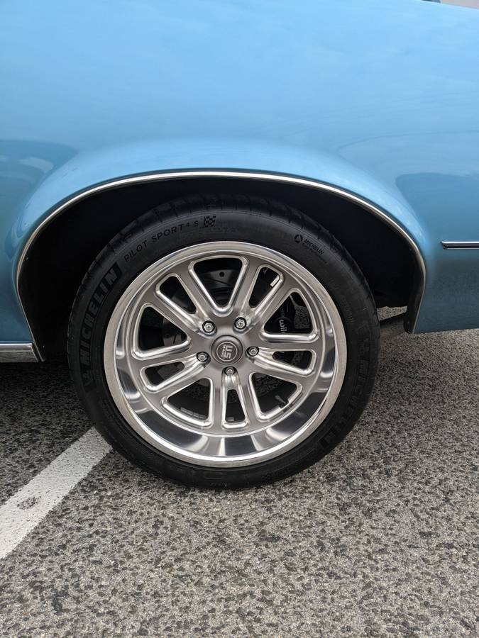 Oldsmobile-Cutlass-supreme-convertible-1972-blue-77879-7