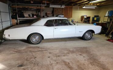 Oldsmobile-Delmont-88-1968-white-106318-15