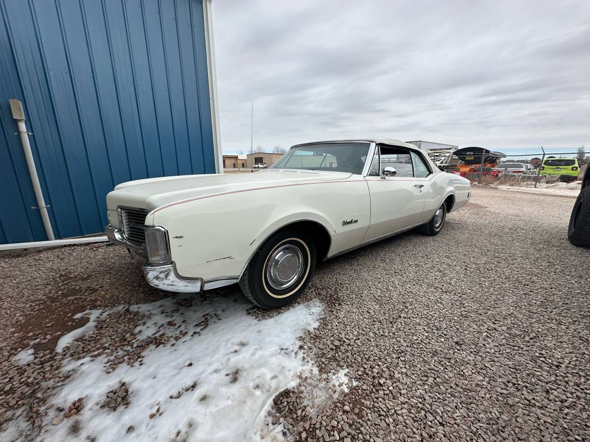 Oldsmobile-Delmont-88-1968-white-106318-4