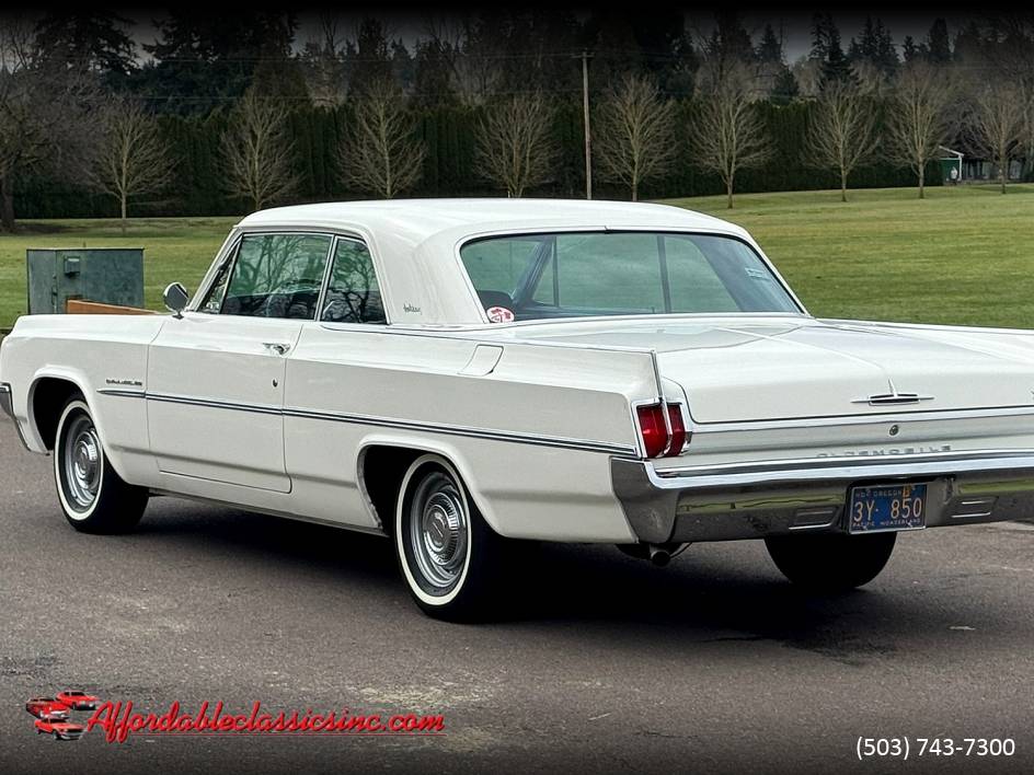 Oldsmobile-Dynamic-holiday-1963-2-19