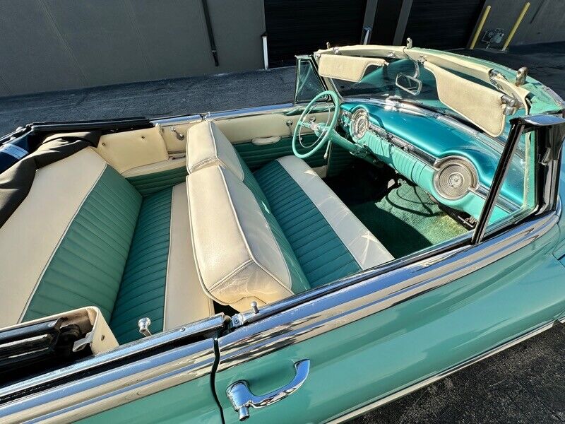 Oldsmobile-Eighty-Eight-Cabriolet-1953-Green-Green-165761-37