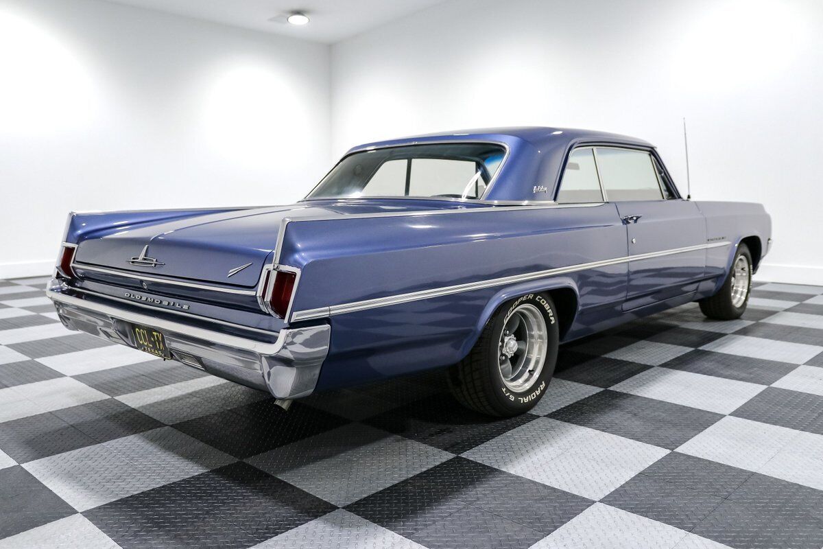 Oldsmobile-Eighty-Eight-Coupe-1963-Blue-Blue-95235-6