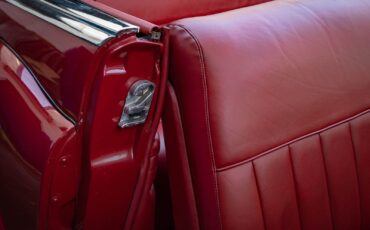 Oldsmobile-Ninety-Eight-Cabriolet-1950-Red-Red-118644-39