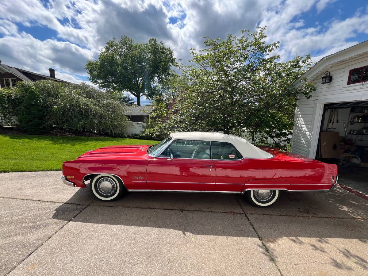 Oldsmobile-Ninety-eight-1970-red-152887