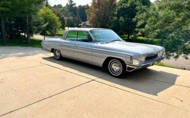 Oldsmobile-Super-88-1961-blue-93342-1