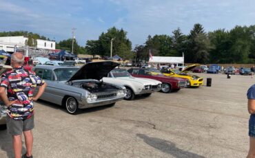 Oldsmobile-Super-88-1961-blue-93342-11