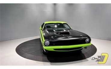 Plymouth-Cuda-Coupe-1970-Green-Black-13881-13