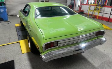 Plymouth-Duster-1973-green-160934-4