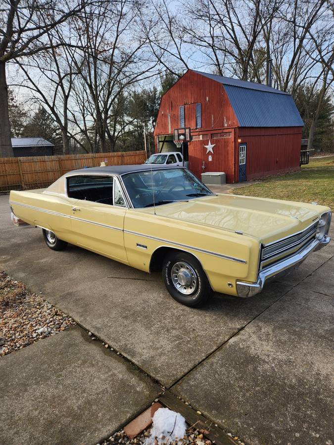 Plymouth-Fury-111-1968-yellow-53108