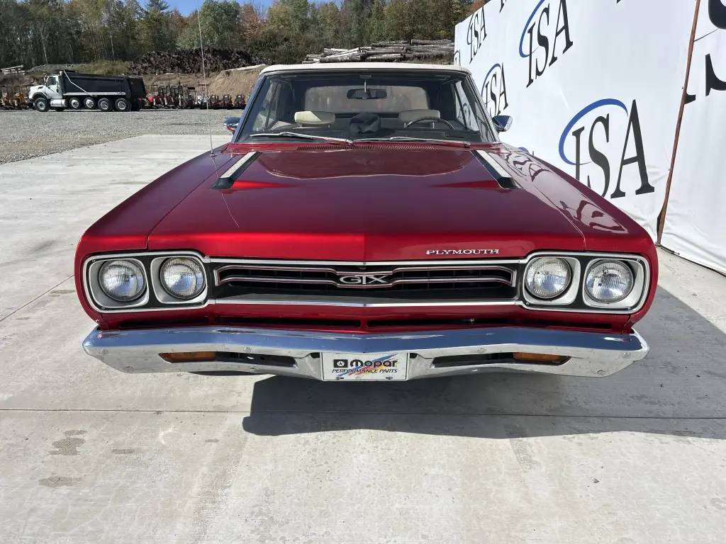 Plymouth-Gtx-440-convertible-1969-red-2-1