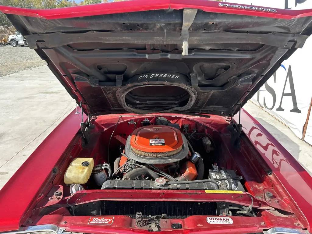 Plymouth-Gtx-440-convertible-1969-red-2-4