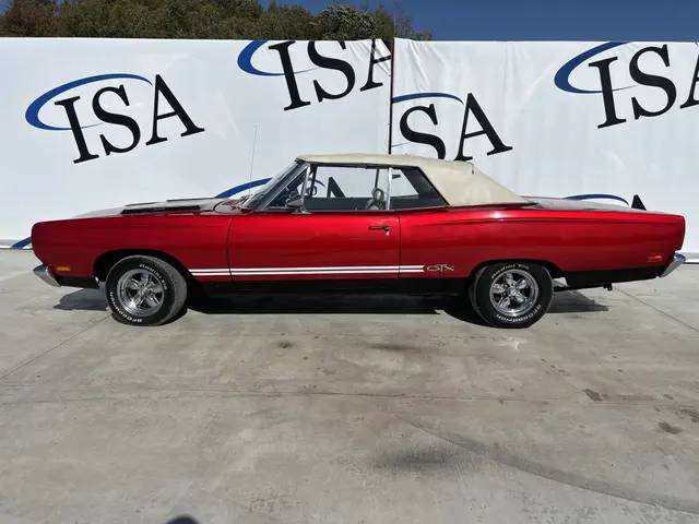 Plymouth-Gtx-440-convertible-1969-red-2-7