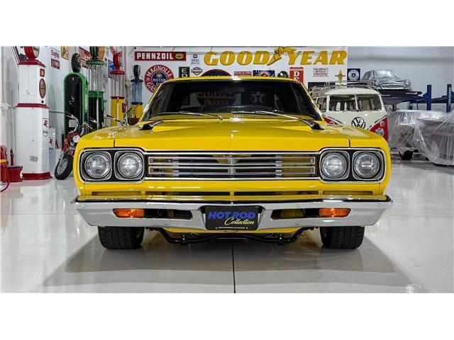 Plymouth-Road-Runner-1969-Yellow-Black-4126-24