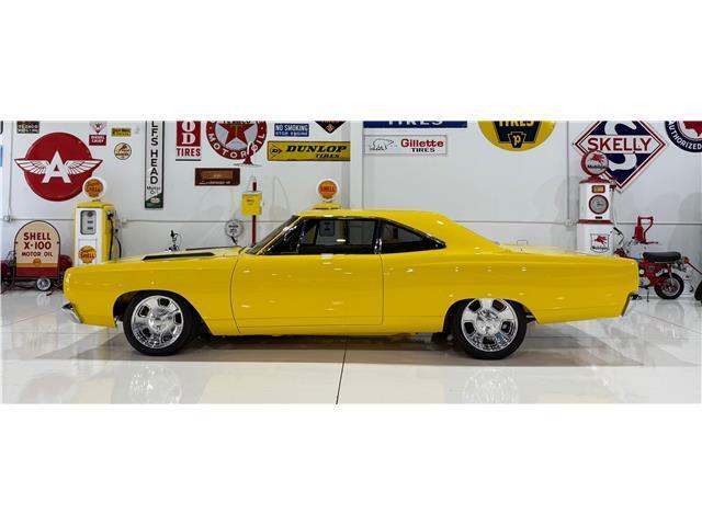 Plymouth-Road-Runner-1969-Yellow-Black-4126-3