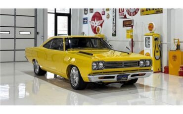 Plymouth-Road-Runner-1969-Yellow-Black-4126-31