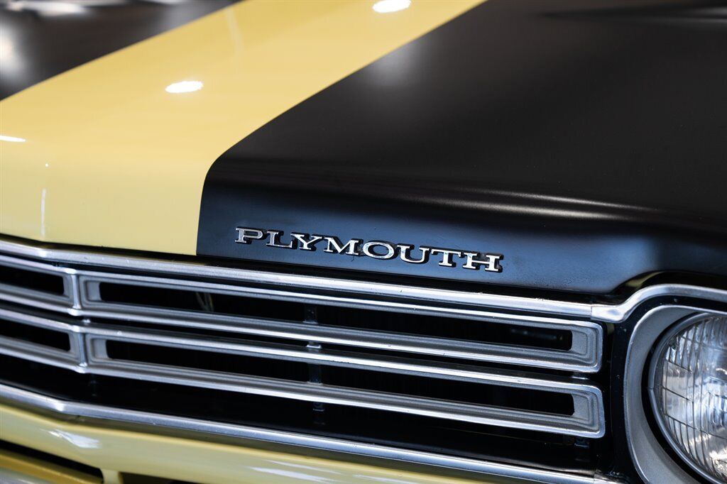 Plymouth-Road-Runner-1969-Yellow-Black-77549-11