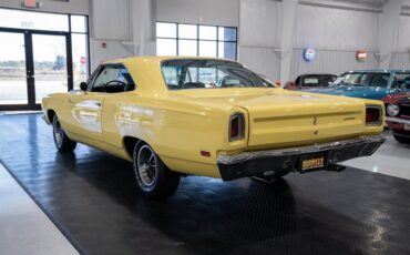 Plymouth-Road-Runner-1969-Yellow-Black-77549-2