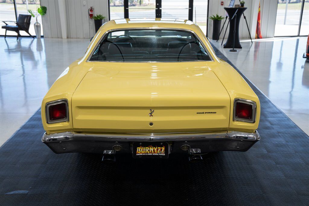 Plymouth-Road-Runner-1969-Yellow-Black-77549-4