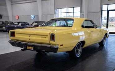 Plymouth-Road-Runner-1969-Yellow-Black-77549-5