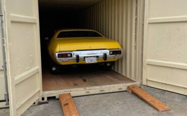 Plymouth-Road-runner-1973-yellow-14304-2