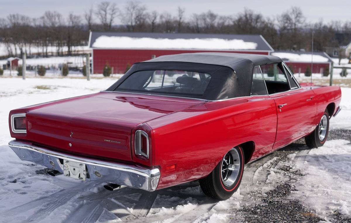 Plymouth-Road-runner-convertible-1969-121103-3